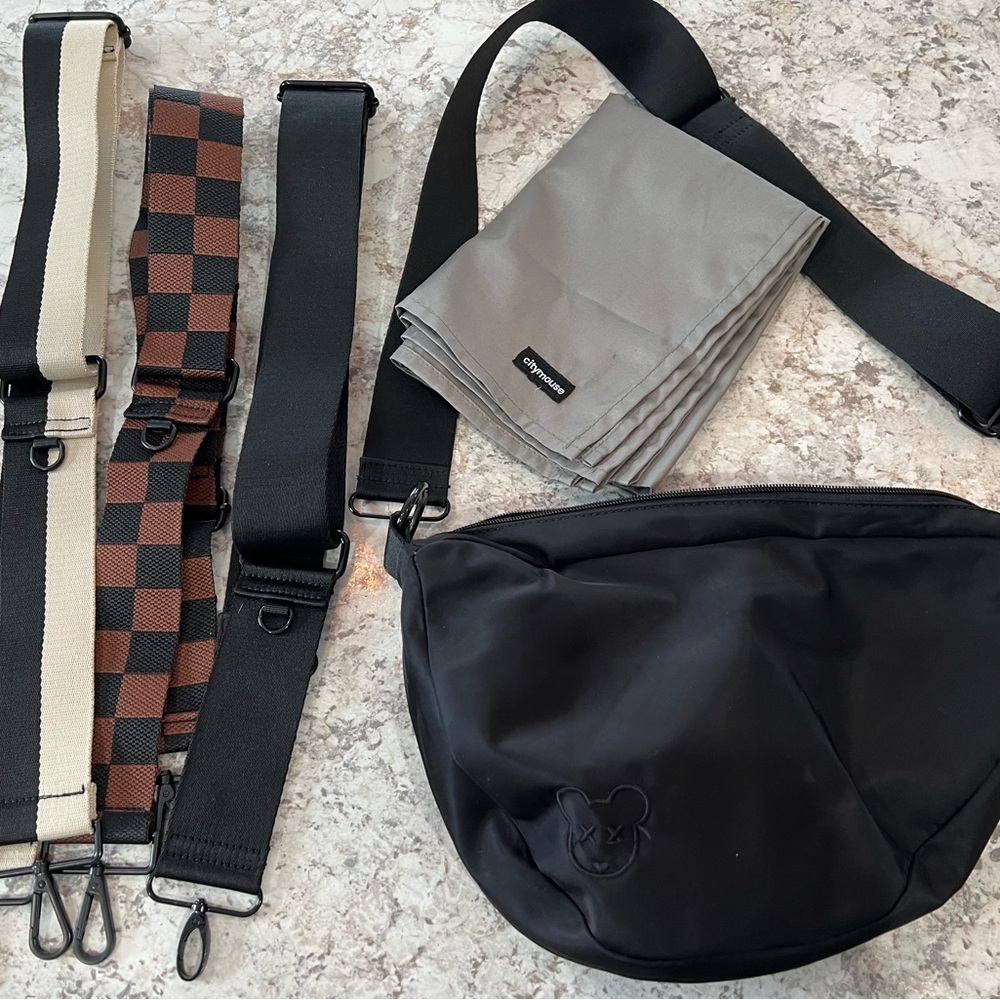 City Mouse Crossbody Diaper Bag